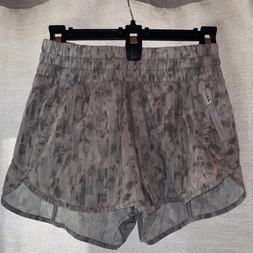 EUC Lululemon Athletica Track That High Rise Lined Short